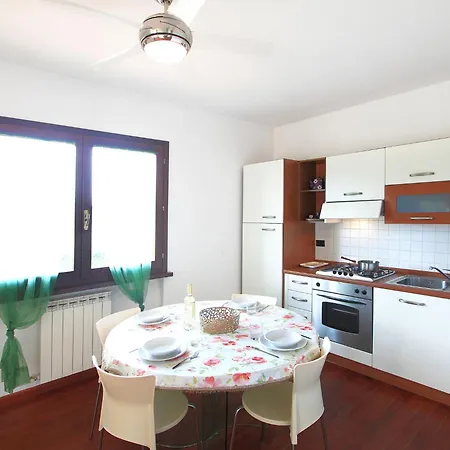 Sara By Interhome شقة
